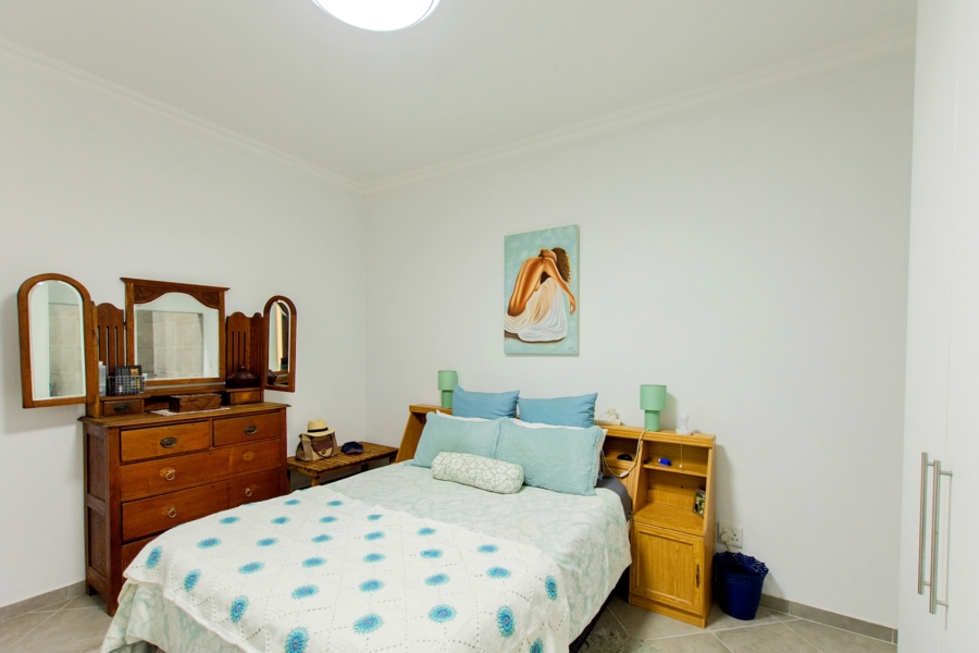 5 Bedroom Property for Sale in Brittania Beach Estate Western Cape